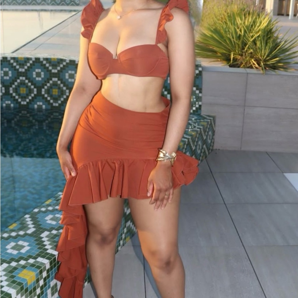 Tropical Ruffled set